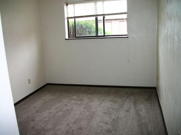 114 1st Ave E #3, Andalusia, IL 61232