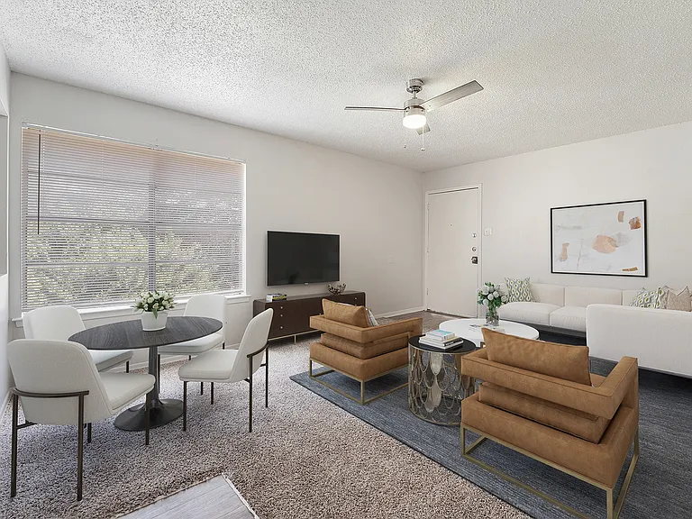 Olivo Square Apartments — Photo 13