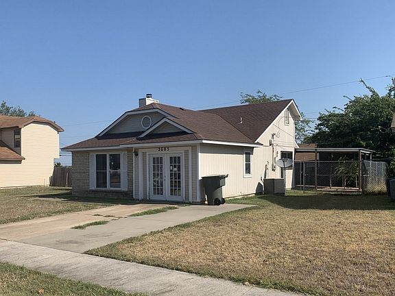 2nd image of 2605 Woodlands Dr