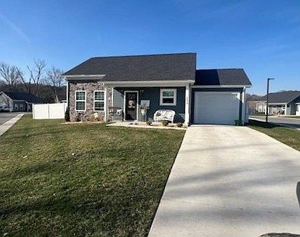 1st image of 133 Nichols Dr
