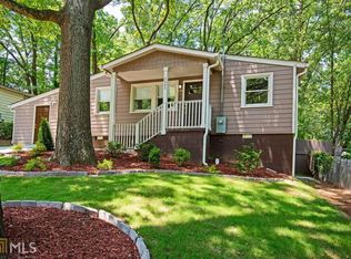 3095 McKenzie Dr, East Pt, GA 30344