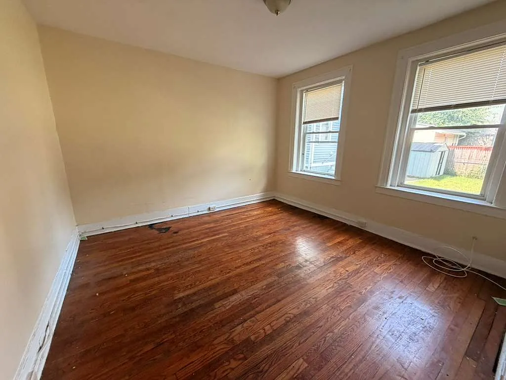 1 bed, $1,275 — Photo 2
