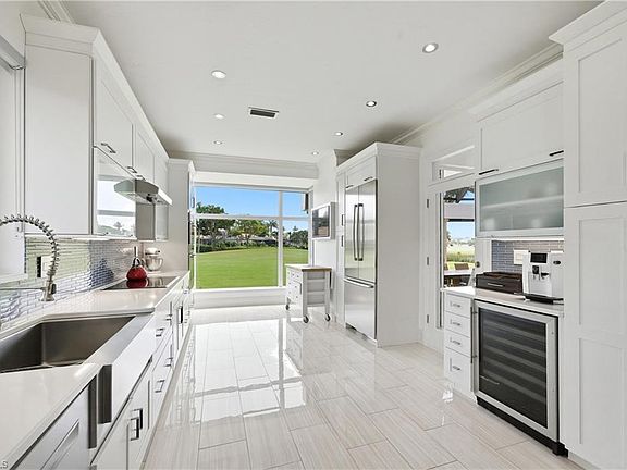 3rd image of 4451 Yacht Harbor DR