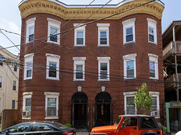 2 Mark St #3A — Photo 13