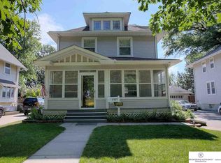 1117 S 36th St, Omaha, NE 68105