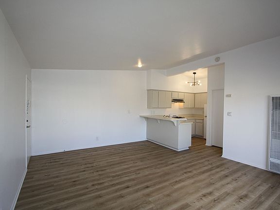 4th image of 4386 W 138th St APT 6