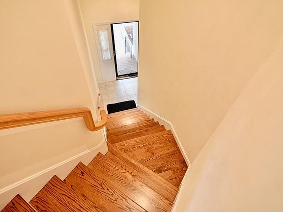 3rd image of 226 Marina Dr #3-6