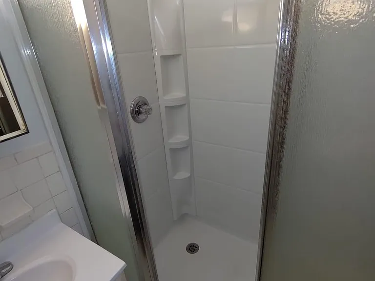 220 Glen Haven Rd #B — Photo 9