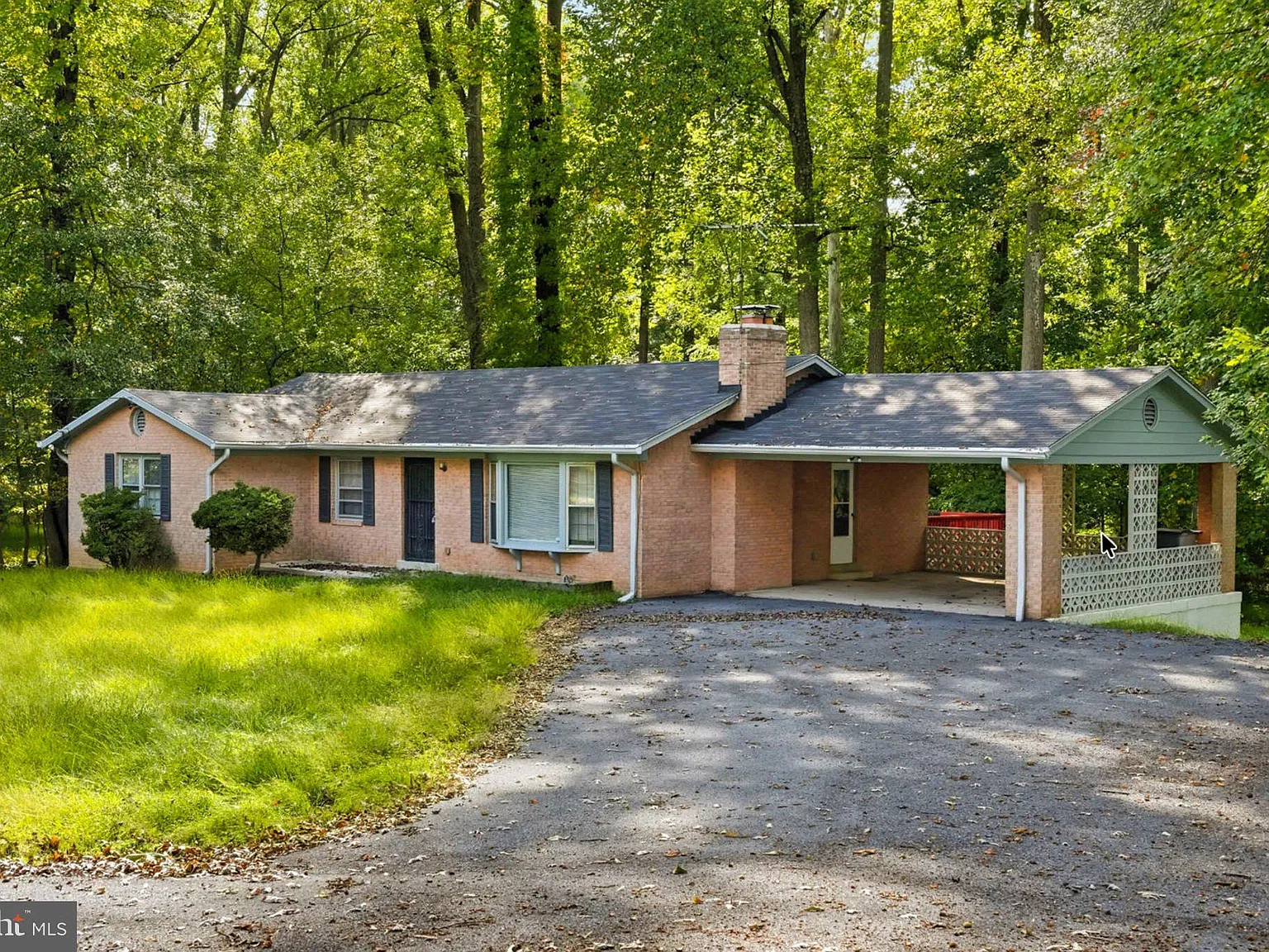 5 bed, 3.5 bath, 2872 sqft, $4,500 — Photo 1