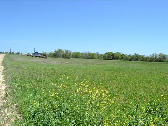 2nd image of 5568 Bleiblerville Rd