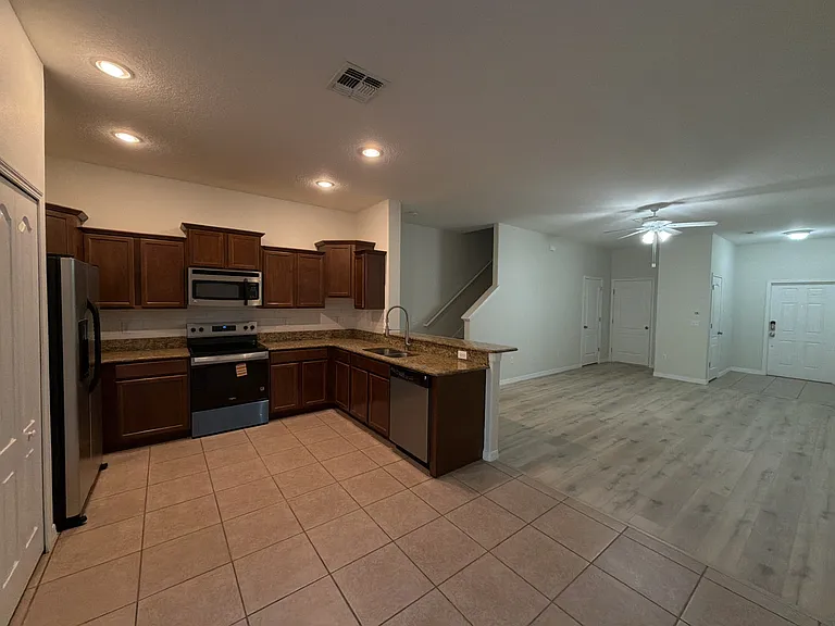 1410 Ballard Green Pl #1410 — Photo 11