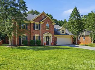 717 Fredricksburg Rd, Matthews, NC 28105