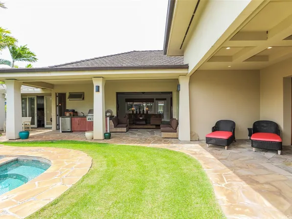 559 Ahina St, Honolulu, HI 96816