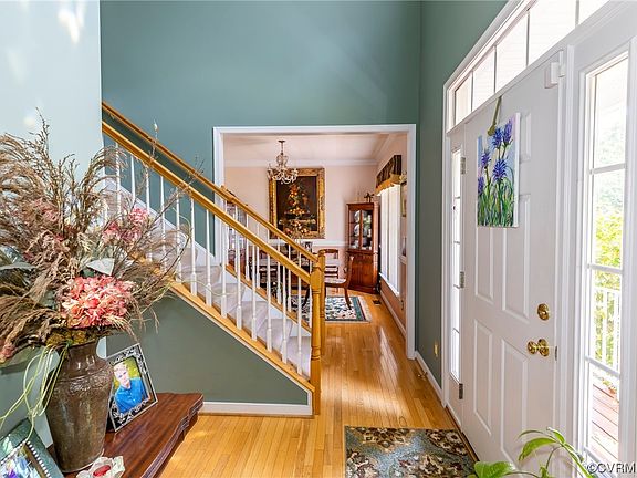 2nd image of 8314 Mendenhall Pl