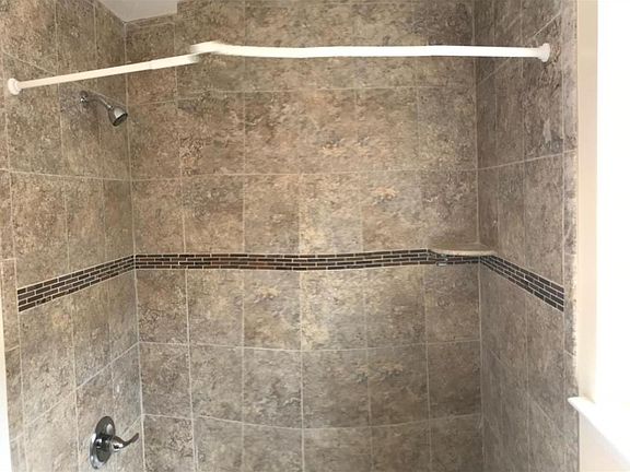 Master bedroom bathroom