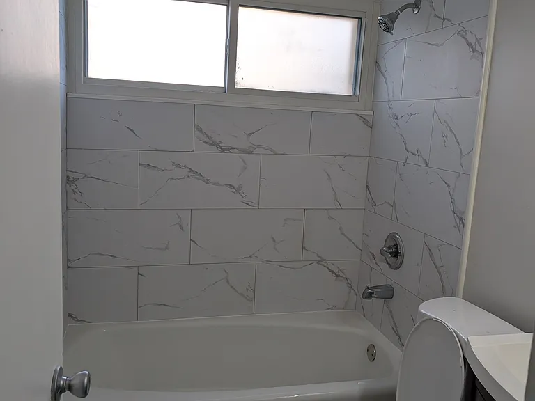 830 S Jenkins Blvd #B — Photo 5
