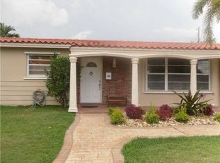 5200 SW 88th Ct, Miami, FL 33165