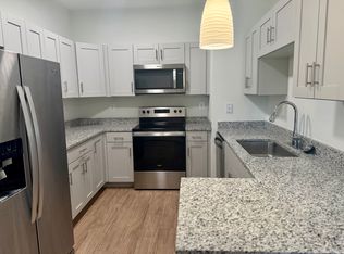 105 Charles St, La Plata, MD 20646