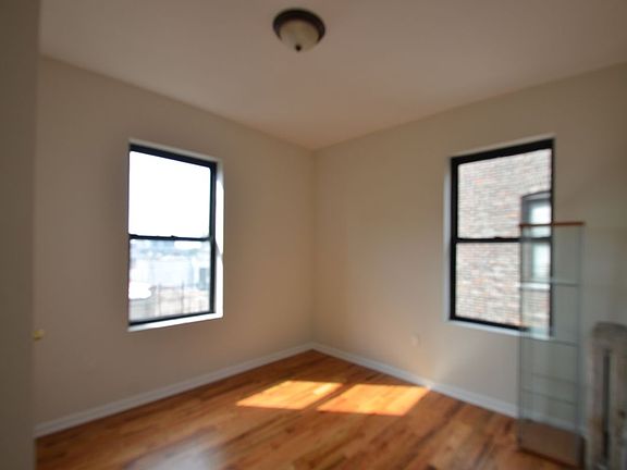 3rd image of 522 W 136th St APT 5A