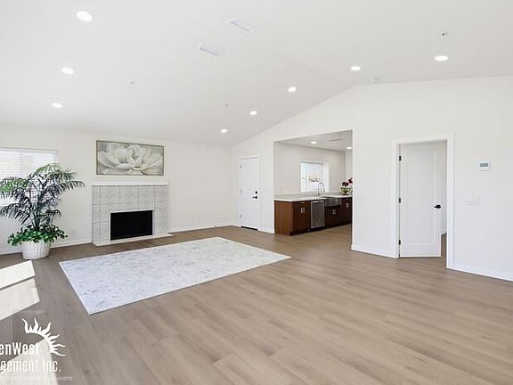 3rd image of 1604 San Miguel Ave
