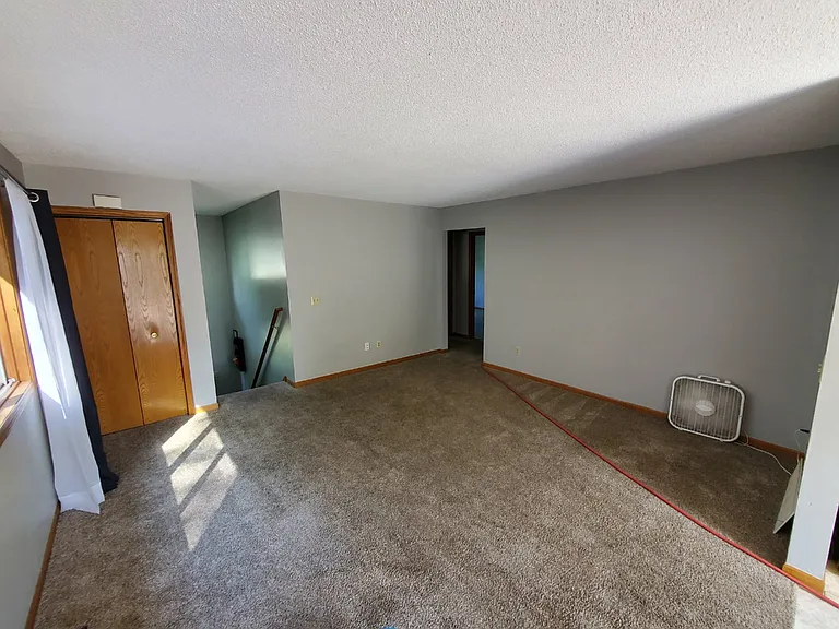 874 22nd Ave SE — Photo 16