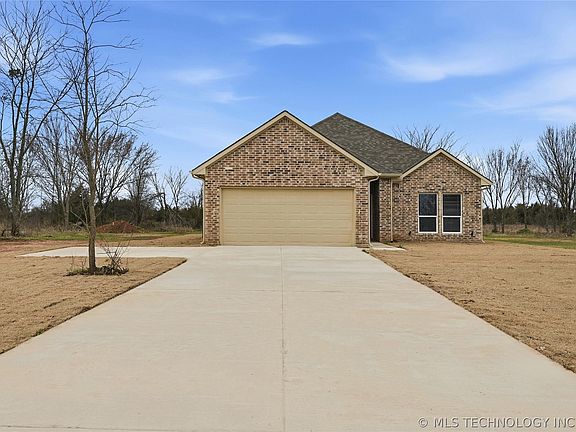 3rd image of 116 8th Ave