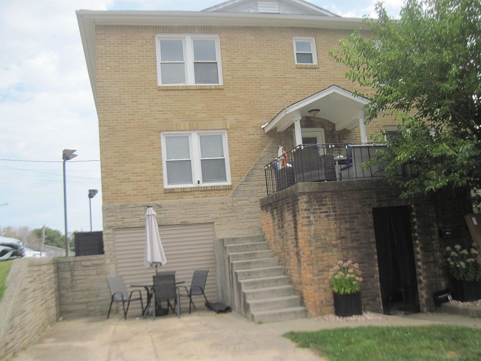 1st image of 616 Chartres St