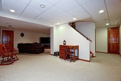 5th image of 207 Andrew Ln