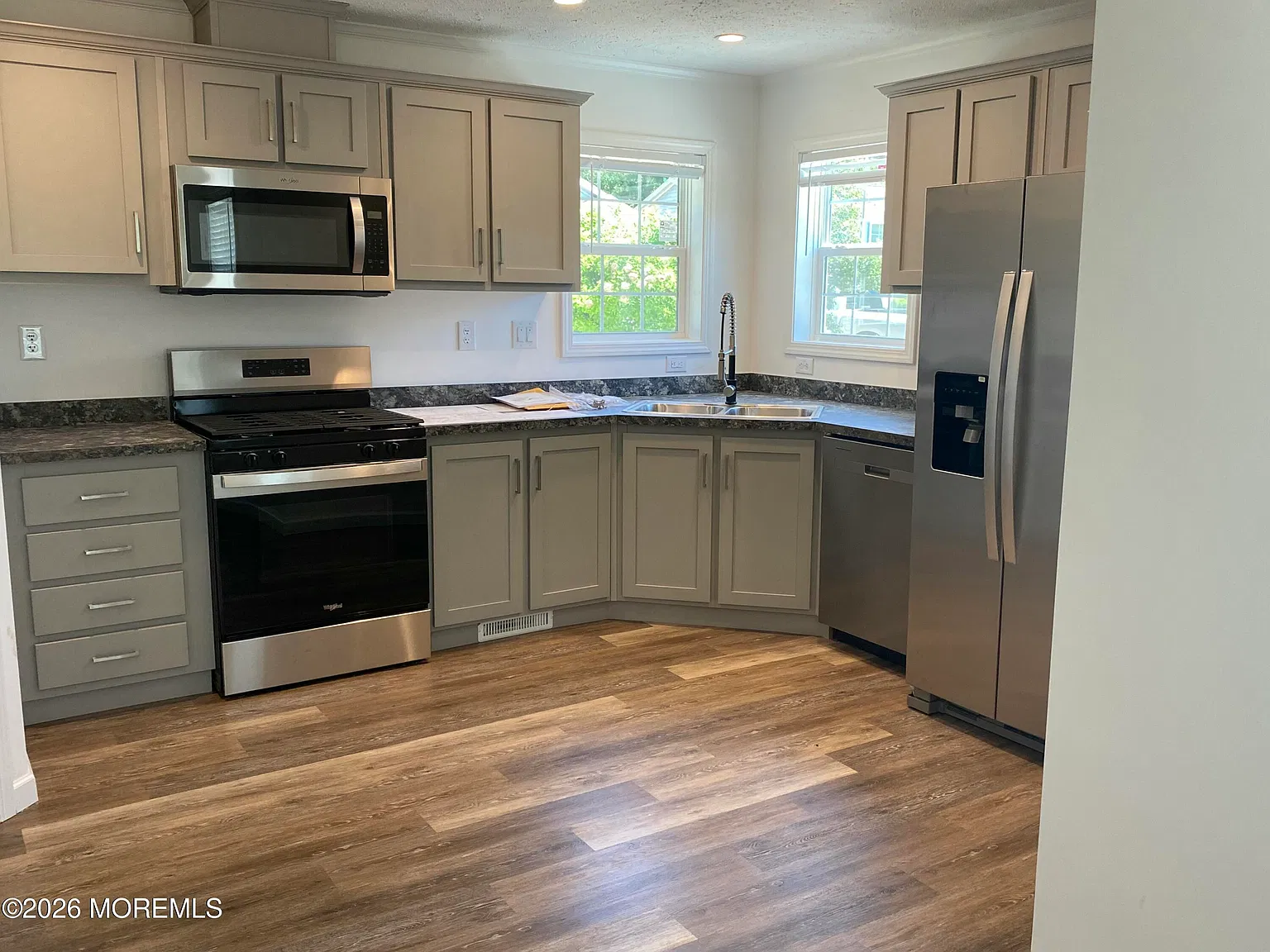 2 bed, $1,950 — Photo 3