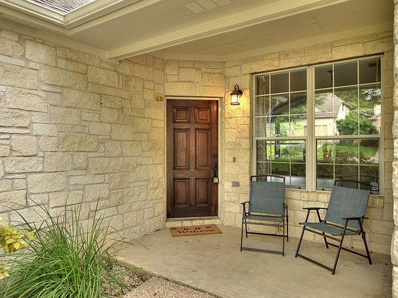 3rd image of 3913 Lord Byron Cir
