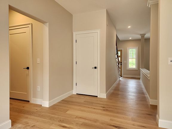 5th image of 2 Campbell Way