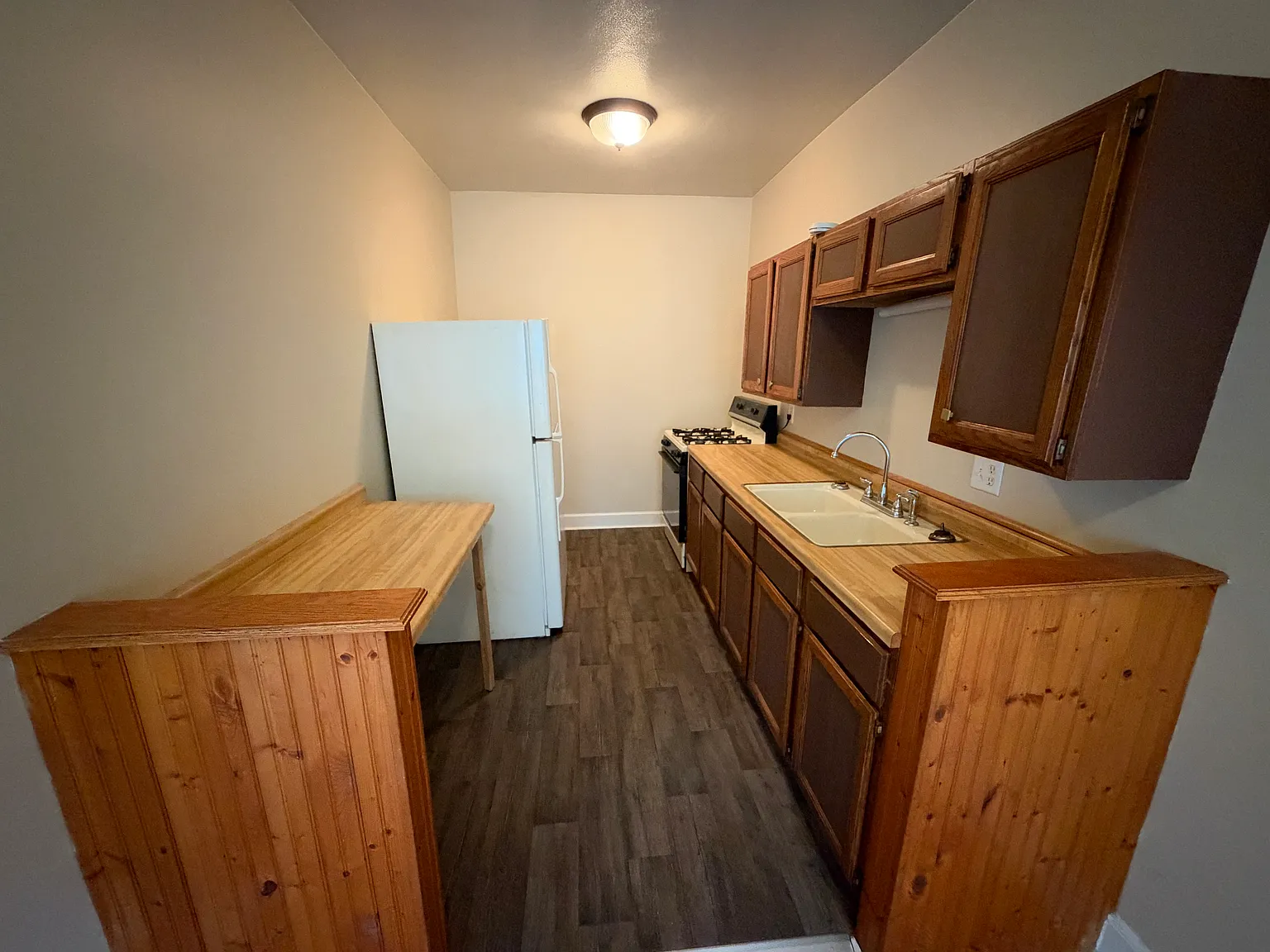 1 bed, $825 — Photo 1