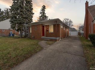 20806 Syracuse Ave, Warren, MI 48091