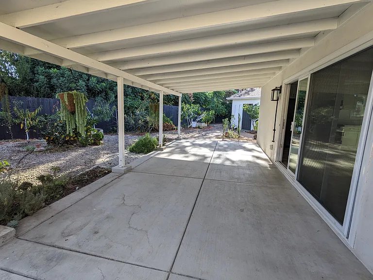 7193 Romford Ct — Photo 36