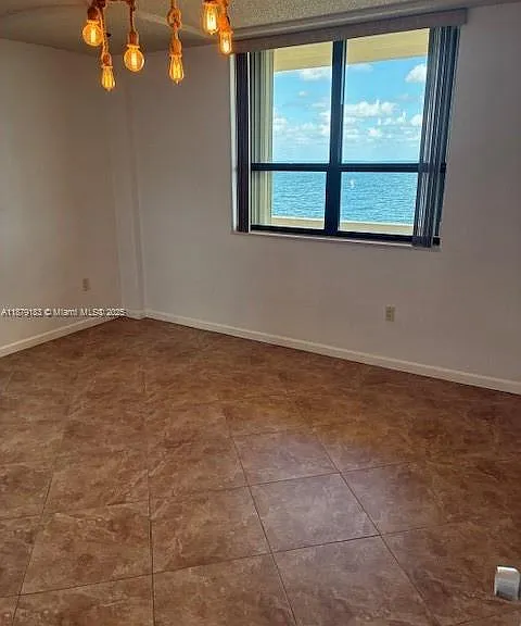 10185 Collins Ave #917 — Photo 6