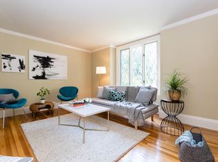 19 Brook St #19, Wellesley, MA 02482