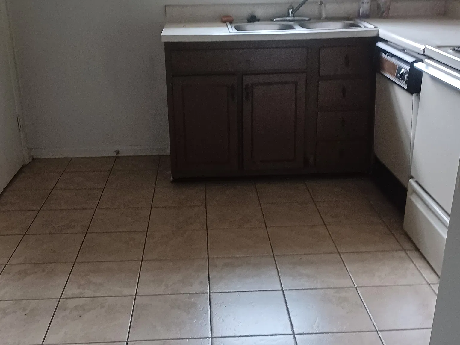 1 bed, 700 sqft, $995 — Photo 4