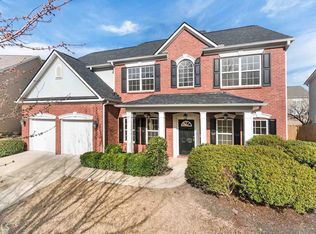 1121 Rock Elm Dr, Auburn, GA