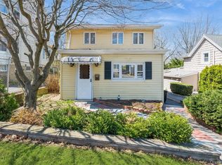18 S Washington Ave, Dobbs Ferry, NY 10522