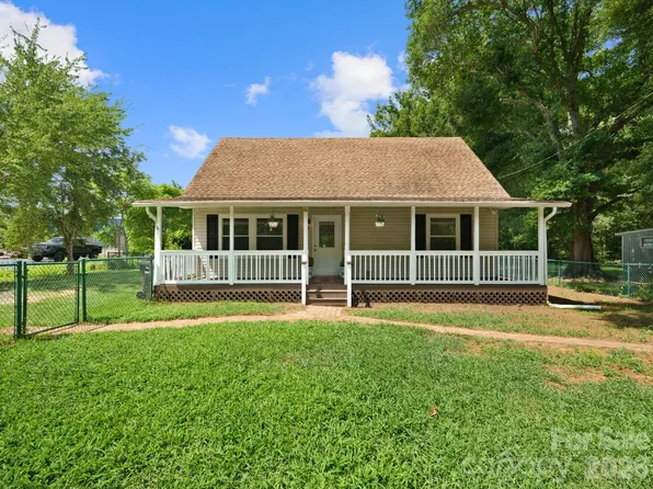 1021 Chandler Dr, Rock Hill, SC 29732