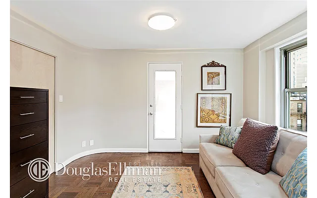 Sold by Douglas Elliman | media 22