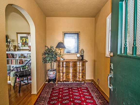 3rd image of 2349 Palomar Ave