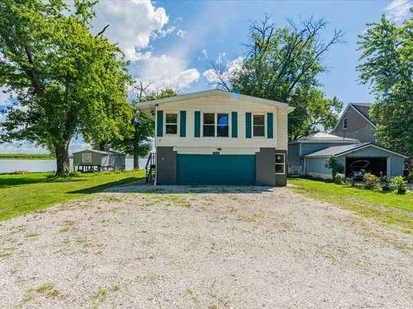 16032 N Portage St, Chillicothe, IL 61523