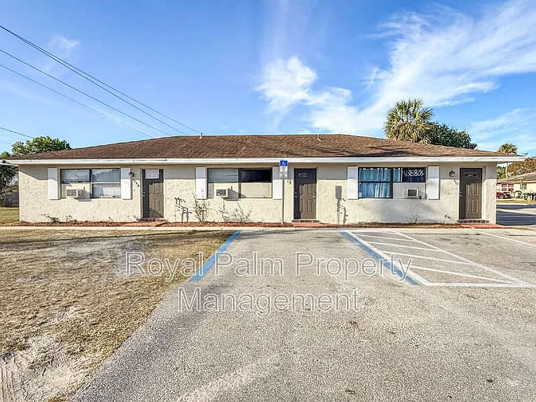3744 Estelle Ave — Photo 3