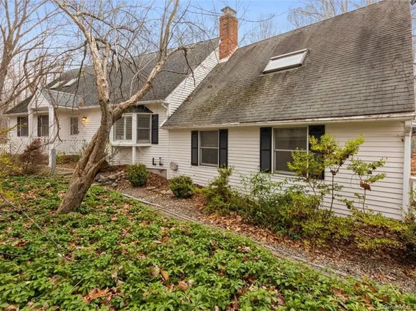 35 Bartlett Drive, Madison, CT 06443