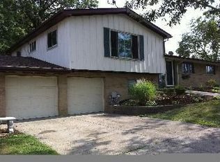 1001 E Ridgewood Dr #3, Parma, OH 44131