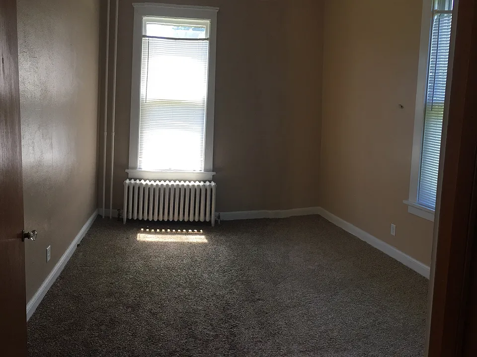 220 W Washington St #A-W