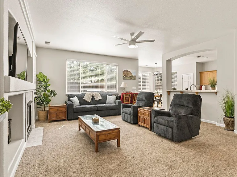 10640 Arbor Way — Photo 9