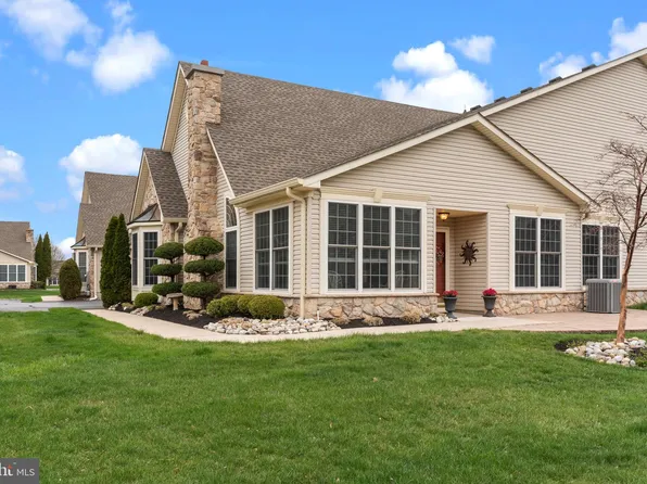 613 Bellflower Rd, Langhorne, PA 19047