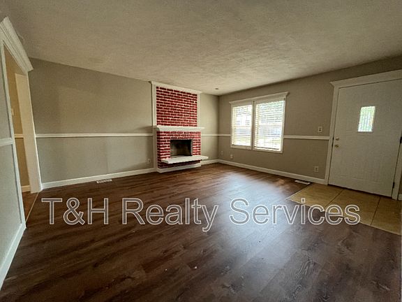 5th image of 8238 Wysong Dr